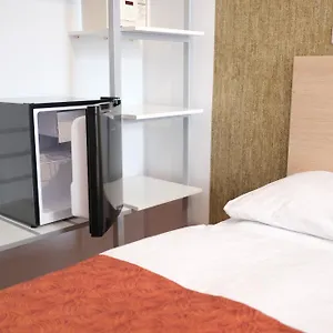 ambiance.praguehotelsweb.com/