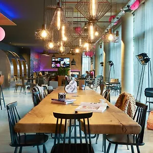 Moxy Paris Charles De Gaulle Airport Руасси-эн-Франс